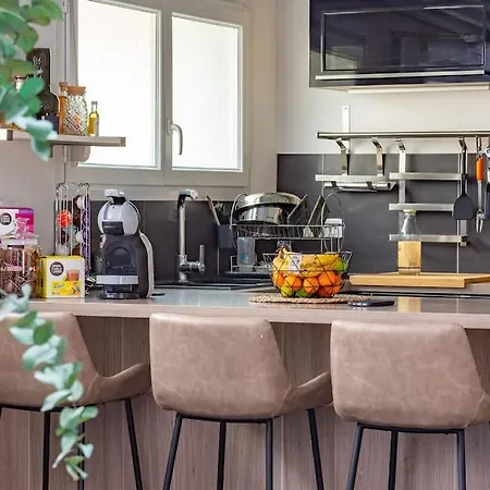Apartment Le Loft Indus - Parking - Borne Arcade - Bbq - Salle De Jeux - Wifi Sainte-Savine